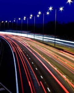 iluminacion-lighting-fixtures-luminarias-lamparas-streetlight-poste-vialidad-roadway-streetlight-panama-current-atp-sunna-design-vie-panama-protecvial